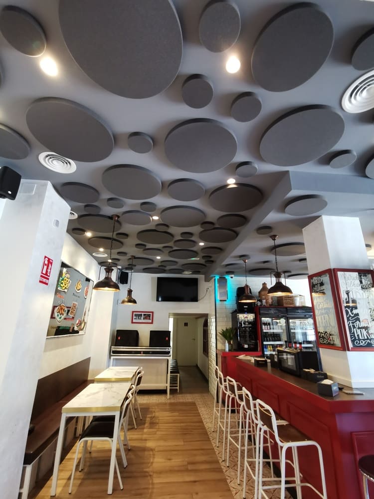 Acondicionamiento acustico restaurante la moderna en Lleida AudioFeedback