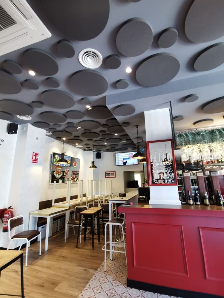 Detalle del acondicionamiento acustico restaurante la moderna en Lleida AudioFeedback