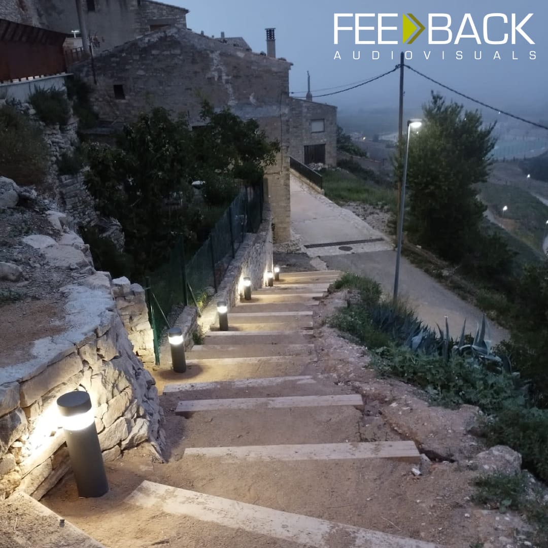 Instalación de balizas de iluminación y leds en la muralla del castillo de Fores - Feedback